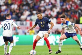 Francia completa el cuadro de semifinalistas tras sufrida victoria ante Inglaterra