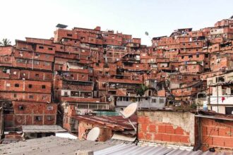 Lo mataron en plena calle mientras conversaba con sus vecinos en Petare