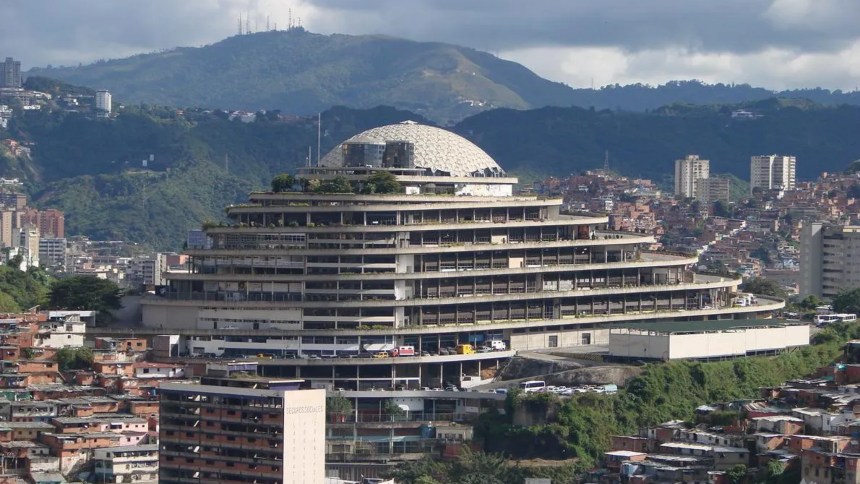 la fuerte declaración de los familiares de los presos políticos recluidos en El Helicoide