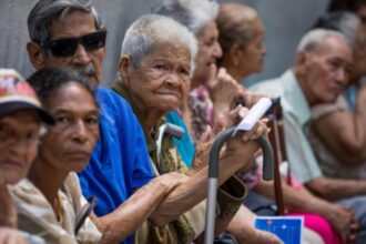 Anuncian el día que iniciará el pago de la pensión y el bono "contra la guerra económica" correspondientes a agosto