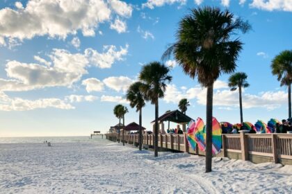 Clearwater Beachm es una de las mejores playas del mundo y está en los Estados Unidos. ¿Por qué? Es reconocida como una, de arena blanca