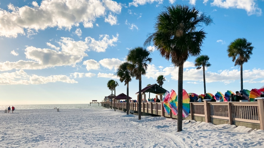 Clearwater Beachm es una de las mejores playas del mundo y está en los Estados Unidos. ¿Por qué? Es reconocida como una, de arena blanca