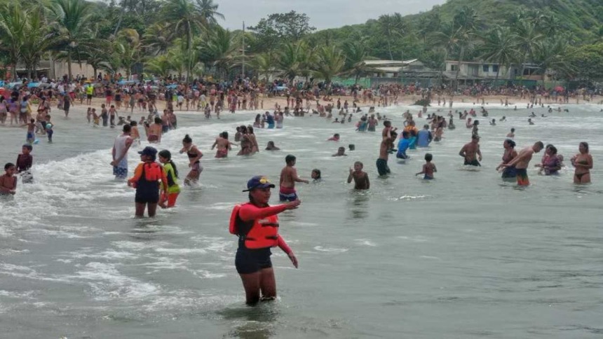 Más de '10 millones' de temporadistas se movilizaron en Semana Santa, dijo Delcy Rodríguez