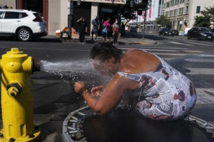 California, Nevada y Arizona se preparan para ola de calor infernal, de acuerdo con las autoridades se esperan temperaturas de los 40 grados.  