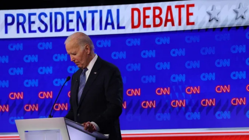 Biden descarta retirar su candidatura y achacó su desastroso debate a "un resfriado muy fuerte"