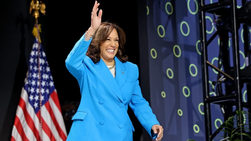 ¿Cuál es la opinión de los latinos sobre la actual vicepresidente de EEUU, Kamala Harris? En Teniendo en cuenta que esta consideración