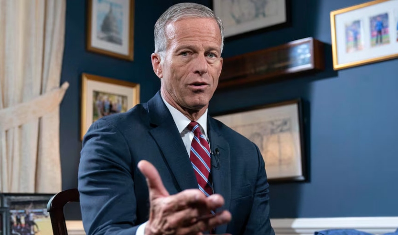 El senador republicano John Thune, de Dakota del Sur, ganó una votación secreta por el liderazgo de la mayoría en el Senado de EEUU, imponiéndose ante el senador por Texas, John Cornyn, en la segunda ronda de votaciones.  