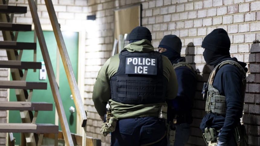 Lo que comenzó como una cita migratoria de rutina, terminó en una deportación ejecutada por los agentes del Servicio de Inmigración y Control de Aduanas (ICE, por sus siglas en inglés), que sacudió a la comunidad de Live Oak, en Florida (EEUU)
