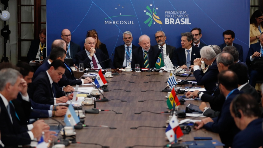 Seis países latinoamericanos piden a Venezuela "reestablecer el orden democrático"