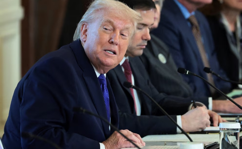 La caída de Nicolás Maduro parece haber reconfigurado el tablero político del hemisferio, y una de las preguntas inevitables para el presidente de los Estados Unidos, Donald Trump, surgió este viernes, 9 de enero, cuando le consultaron si el próximo “objetivo” es el régimen de Cuba.  