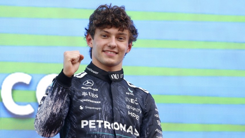 Antonelli se impuso en el GP de Japón para convertirse en el líder más joven en la historia de la F1