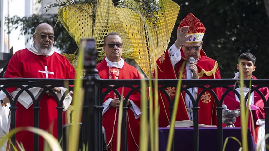 El pedido que hizo el Arzobispo de Caracas durante la misa de Domingo de Ramos en la Catedral